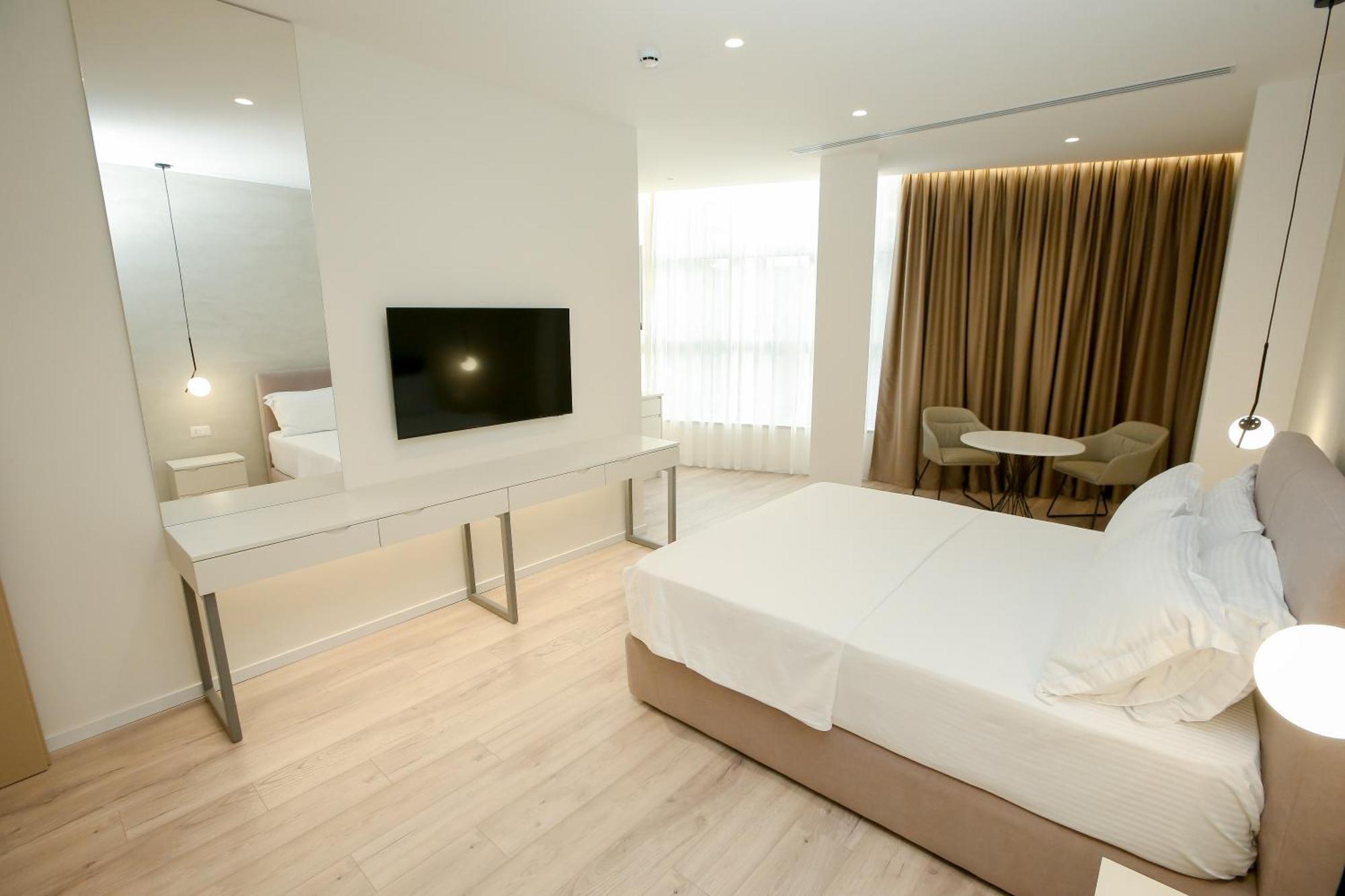 Nos Luxury Rooms Shkodër Buitenkant foto