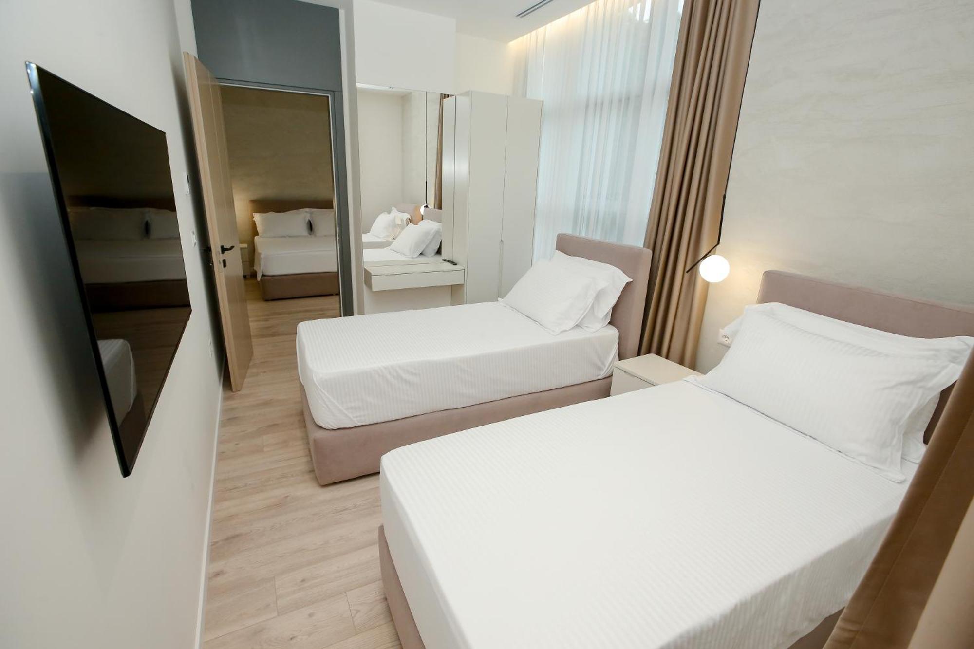 Nos Luxury Rooms Shkodër Buitenkant foto