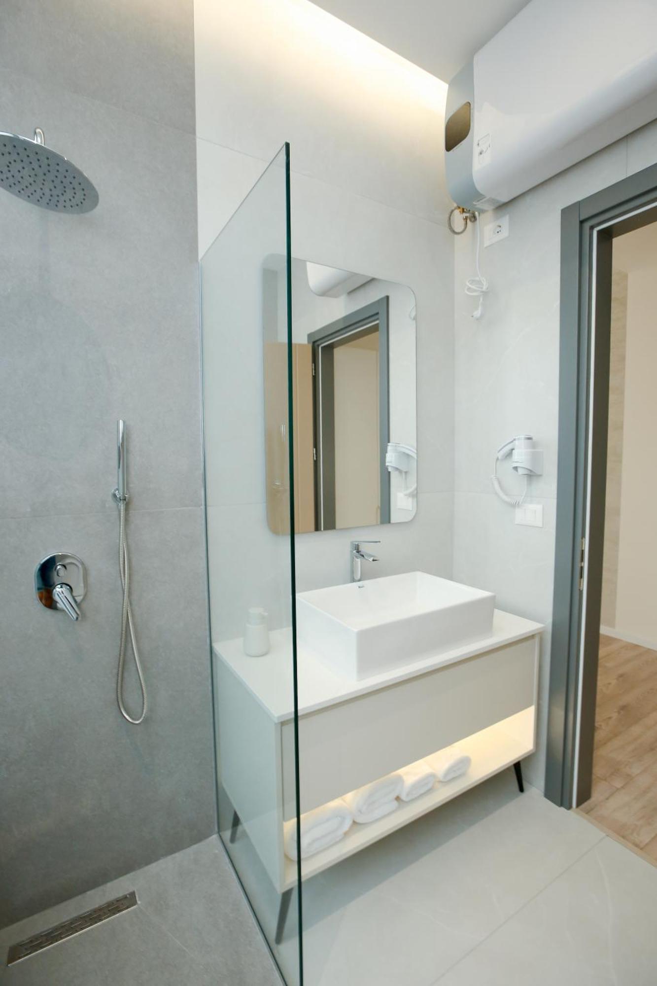 Nos Luxury Rooms Shkodër Buitenkant foto